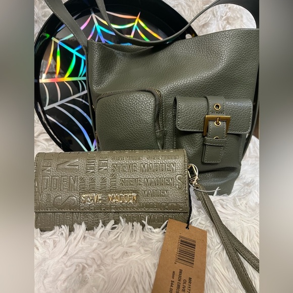 💚💚NWT-STEVE MADDEN OLIVE GREEN SHOULDER BAG AND WALLET💚💚 - Picture 3 of 17